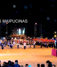 El espectáculo ofrecido en Maipú, fue apoyado por varias pantallas gigantes, para mayor deleite y visión del público.