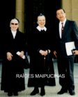 Hermanas Marianas de Schoenstatt Bernardita Martínez y Victoria Herz junto a Jaime Mallea, Director de Raíces Maipucinas.