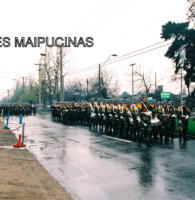 Bajo una persistente lluvia se realizó el desfile de ingreso solemne de la Escuela de Suboficiales a Maipú.