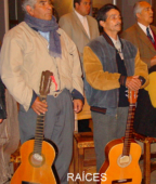 Cada año los Poetas Populares de la zona central del país, se reúnen en el Santuario de Maipú y realizan una vigilia.