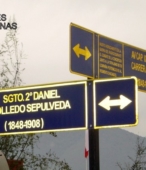Letrero señalético de la Avda. Sargento 2º Daniel Rebollefo Sepúlveda, en el Cuartel de Rinconada de Maipú.