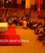 Rueda de Cantores en la Vigilia de Canto A lo Divino que se realiza en el Santuario Nacional de Maipú.