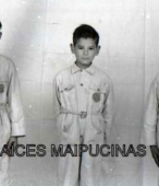 Alumnos de Educación Primaria de la Escuela Parroquial Nº 325 Carolina Llona de Cuevas, de Maipú, en las décadas de 1960 y 1970 (108)