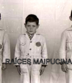 Alumnos de Educación Primaria de la Escuela Parroquial Nº 325 Carolina Llona de Cuevas, de Maipú, en las décadas de 1960 y 1970 (112)