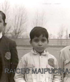 Alumnos de Educación Primaria de la Escuela Parroquial Nº 325 Carolina Llona de Cuevas, de Maipú, en las décadas de 1960 y 1970 (123)