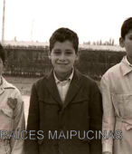 Alumnos de Educación Primaria de la Escuela Parroquial Nº 325 Carolina Llona de Cuevas, de Maipú, en las décadas de 1960 y 1970 (135)