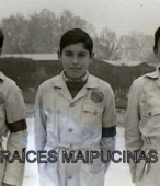 Alumnos de Educación Primaria de la Escuela Parroquial Nº 325 Carolina Llona de Cuevas, de Maipú, en las décadas de 1960 y 1970 (17)