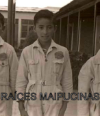 Alumnos de Educación Primaria de la Escuela Parroquial Nº 325 Carolina Llona de Cuevas, de Maipú, en las décadas de 1960 y 1970 (27)