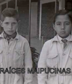 Alumnos de Educación Primaria de la Escuela Parroquial Nº 325 Carolina Llona de Cuevas, de Maipú, en las décadas de 1960 y 1970 (32)