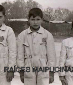 Alumnos de Educación Primaria de la Escuela Parroquial Nº 325 Carolina Llona de Cuevas, de Maipú, en las décadas de 1960 y 1970 (35)