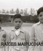 Alumnos de Educación Primaria de la Escuela Parroquial Nº 325 Carolina Llona de Cuevas, de Maipú, en las décadas de 1960 y 1970 (38)