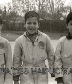 Alumnos de Educación Primaria de la Escuela Parroquial Nº 325 Carolina Llona de Cuevas, de Maipú, en las décadas de 1960 y 1970 (56)