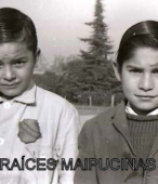 Alumnos de Educación Primaria de la Escuela Parroquial Nº 325 Carolina Llona de Cuevas, de Maipú, en las décadas de 1960 y 1970 (63)
