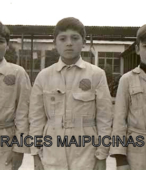 Alumnos de Educación Primaria de la Escuela Parroquial Nº 325 Carolina Llona de Cuevas, de Maipú, en las décadas de 1960 y 1970 (75)