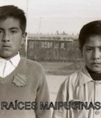 Alumnos de Educación Primaria de la Escuela Parroquial Nº 325 Carolina Llona de Cuevas, de Maipú, en las décadas de 1960 y 1970 (9)