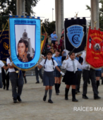 Delegaciones de todos los colegios de la Corporación Municipal de Maipú, tomaron parte en el desfile cívico efectuado en esta ocasión (7)