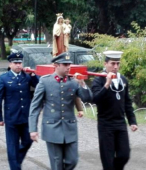Las imágenes de la Virgen del Carmen peregrinaron desde Arica y Punta Arenas hacia Santiago, pasando por los diferentes cuarteles y reparticiones del Ejército (24)